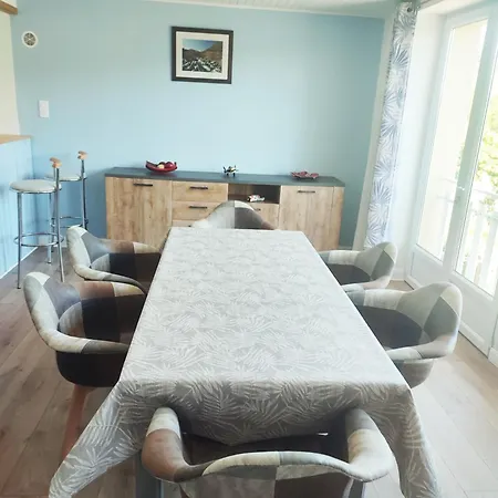 Du Goulet Holiday home Montusclat